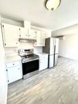 2142 Rhodora St in Forest Grove, OR - Building Photo