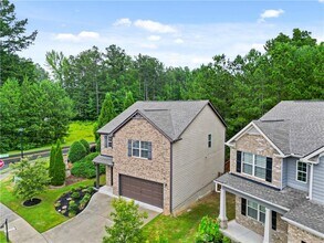 2301 Red Hibiscus Ct in Atlanta, GA - Building Photo - Building Photo