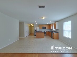 10249 Pyrite Dr in Fort Worth, TX - Building Photo - Building Photo