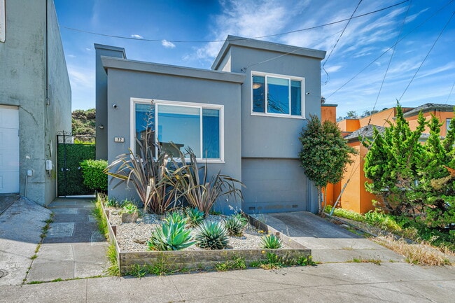 property at 72 Robinson Dr