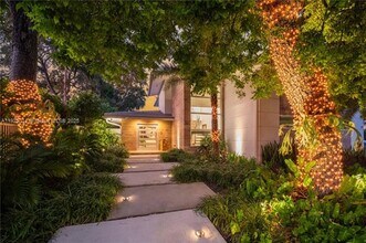 0 Shore Dr W in Miami, FL - Building Photo - Building Photo