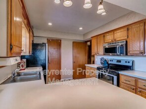 8301 Azurewood Dr in Oklahoma City, OK - Building Photo - Building Photo