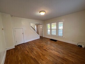 1012 Yuma St in Manhattan, KS - Building Photo - Building Photo