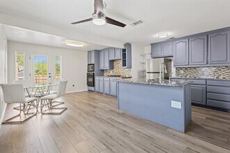 3327 Burlingdell Ave in Dallas, TX - Building Photo - Building Photo