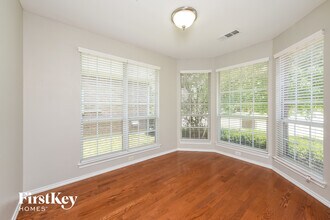 10649 Fossil Hill Dr in Fort Worth, TX - Foto de edificio - Building Photo