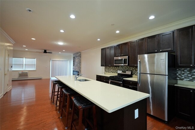 property at 102 Cove Ct