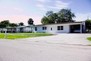 3954 Coconut Cir N in Naples, FL - Building Photo - Building Photo
