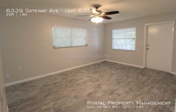 6339 Gateway Ave-Unit -Unit 6339 in Sarasota, FL - Building Photo - Building Photo