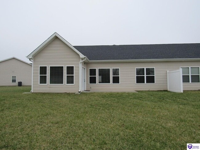 172 Shirley Blvd in Vine Grove, KY - Building Photo - Building Photo