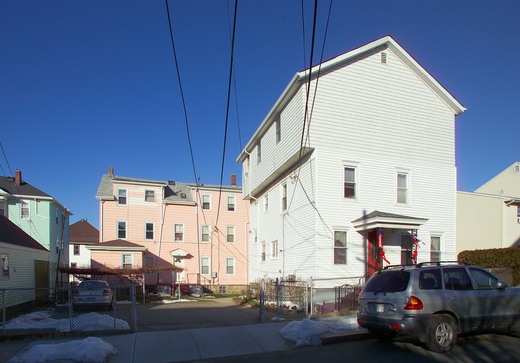 84-88 Orange St in Fall River, MA - Building Photo