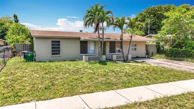 1777 NW 34th Ave in Fort Lauderdale, FL - Building Photo - Building Photo