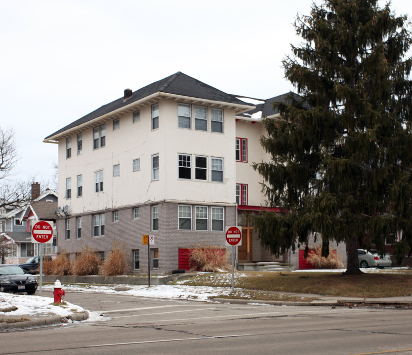 3327 Collingwood Blvd in Toledo, OH - Building Photo