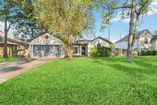 28207 Laura Ct in Conroe, TX - Building Photo