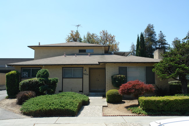 3654 Greenlee Dr in San Jose, CA - Building Photo - Building Photo