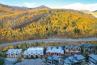 12150 Big Cottonwood Canyon Rd in Salt Lake City, UT - Foto de edificio - Building Photo