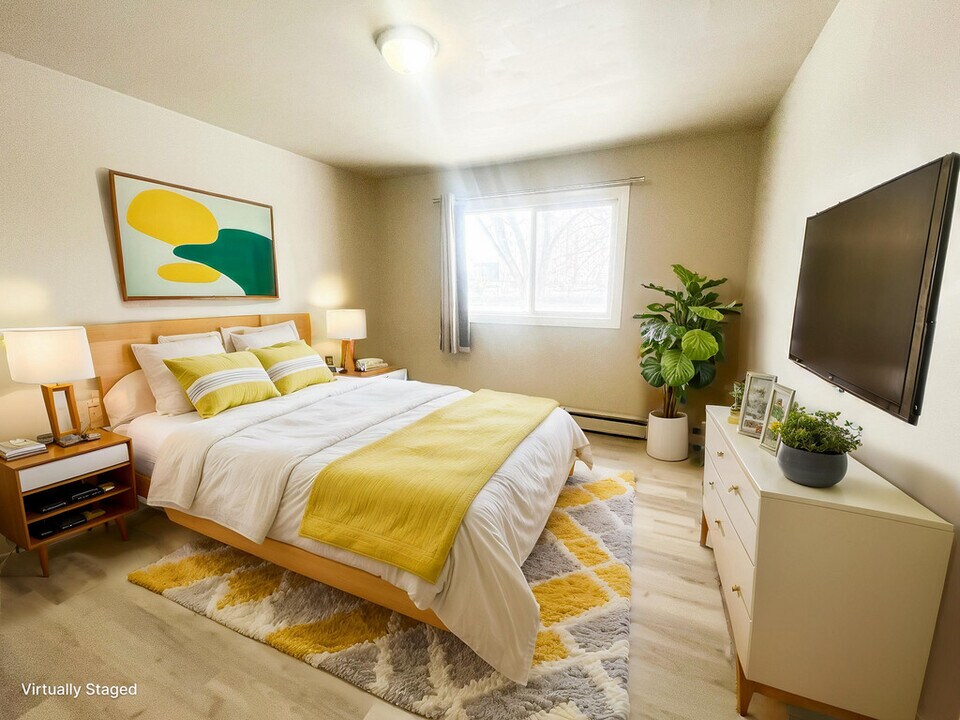 Alex 20 in Regina, SK - Building Photo