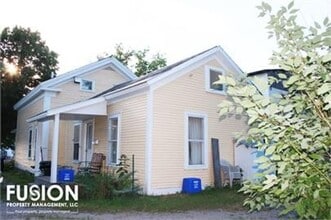 14 Railroad St in Essex Junction, VT - Building Photo - Building Photo