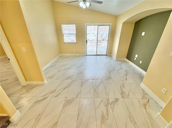 7641 Breed Hill St in Las Vegas, NV - Building Photo - Building Photo