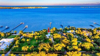 62 S Sewalls Point Rd in Stuart, FL - Building Photo - Building Photo