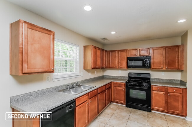 7015 ? Bonnes Blvd in Austell, GA - Building Photo - Building Photo