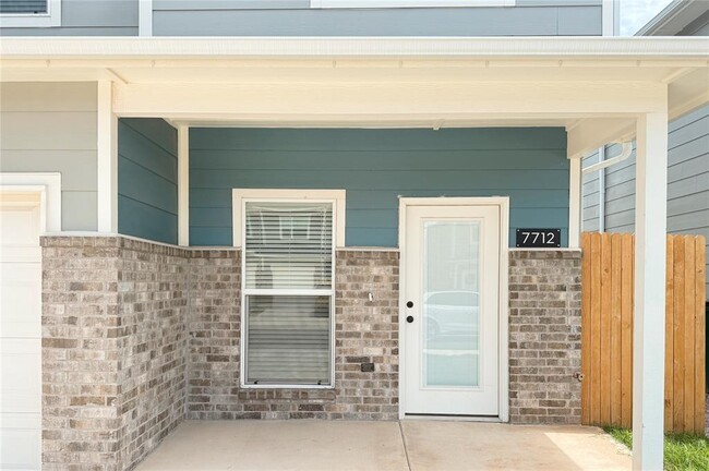 7712 Owen Ln in Oklahoma City, OK - Building Photo - Building Photo