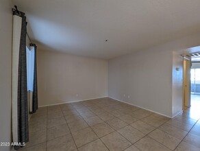 12123 Bell Rd in Surprise, AZ - Building Photo - Building Photo