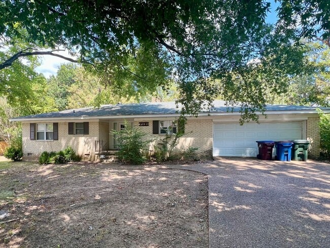 property at 7121 S R St