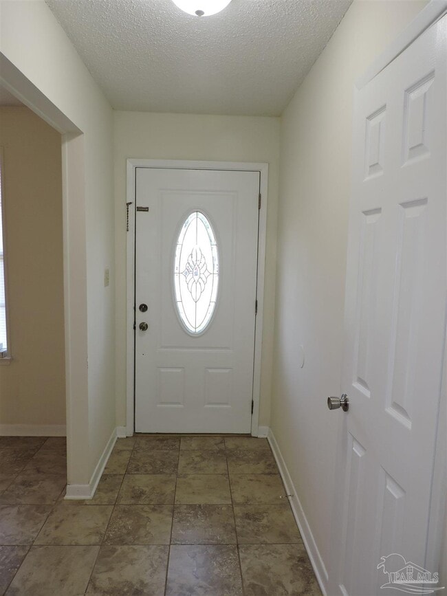 7031 Redondo Dr in Pensacola, FL - Building Photo - Building Photo