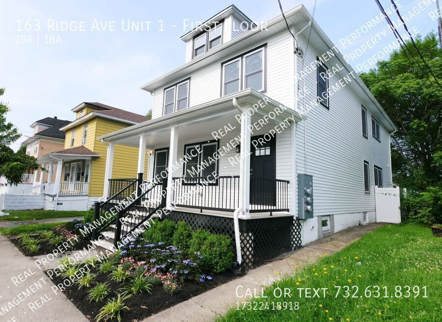 163 Ridge Ave in Asbury Park, NJ - Building Photo