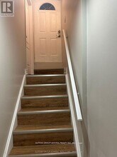 185 Red Maple Rd in Richmond Hill, ON - Building Photo - Building Photo