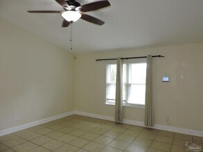 4407 Eastpointe Dr in Pensacola, FL - Building Photo - Building Photo