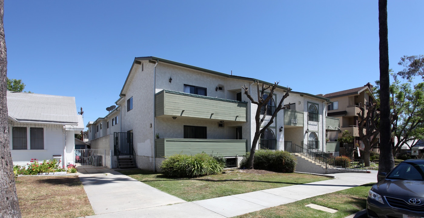 1122 Linden Ave in Glendale, CA - Foto de edificio