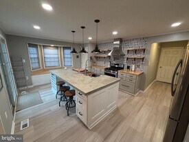 75 Karen Ln in Shenandoah Junction, WV - Building Photo