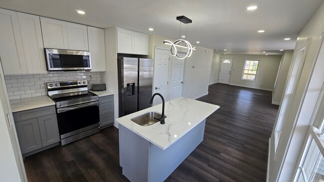 33 Highland Ave, Unit 33 Highland Ave