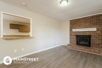 5921 Cutters Creek Ct in Lewisville, NC - Foto de edificio - Building Photo