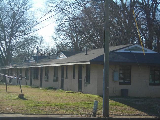 Bell Court Apartments in Birmingham, AL - Building Photo - Building Photo