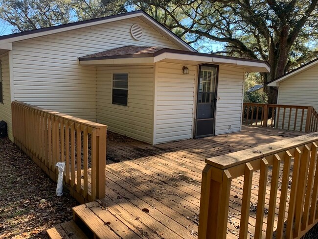 5198 Ray St in Baker, FL - Building Photo - Building Photo