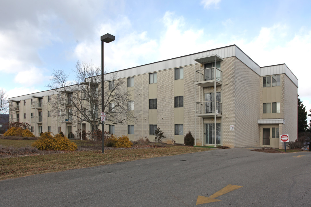 6509 Carefree Ln in Roanoke, VA - Building Photo