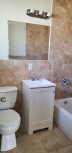1310 NE 127th St in North Miami, FL - Building Photo - Building Photo
