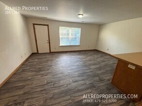 2929 Meridian Pl in Siloam Springs, AR - Building Photo - Building Photo