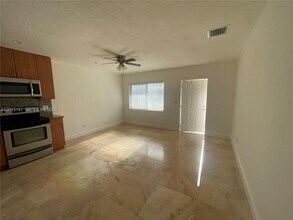 1892 NE 46th St in Fort Lauderdale, FL - Building Photo - Building Photo