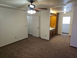 1845 N Selina Ct in Visalia, CA - Building Photo - Building Photo