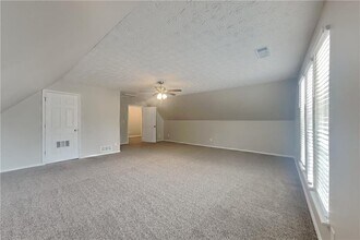 5025 Bent Creek Ct in Sugar Hill, GA - Building Photo - Building Photo