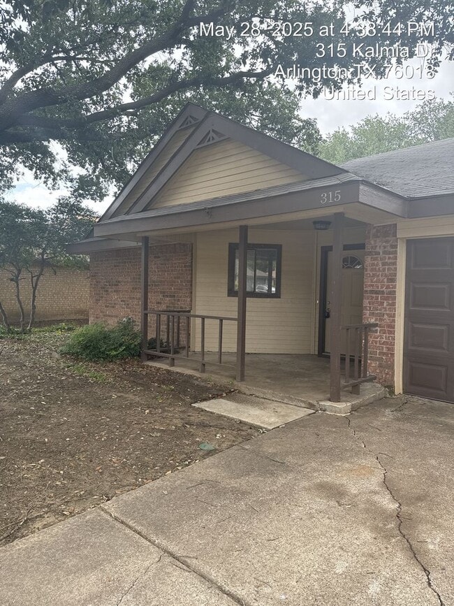 315 Kalmia Dr in Arlington, TX - Building Photo - Building Photo