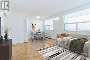 485 Eglinton Ave E in Toronto, ON - Building Photo