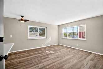 3532 Morgan Ford Rd in St. Louis, MO - Building Photo - Building Photo