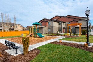 Remington Place Apartments in Marysville, WA - Building Photo