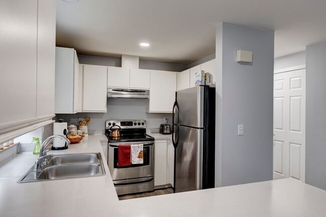 651 NE Ellis Way in Oak Harbor, WA - Building Photo - Building Photo