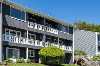 D4 Hillside Ave in Highlands, NJ - Building Photo - Building Photo