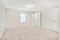 2852 Port Royal Ln photo'